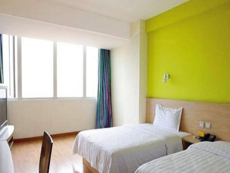 7Days Inn Sanqiao Hou Ba Гуйян Экстерьер фото